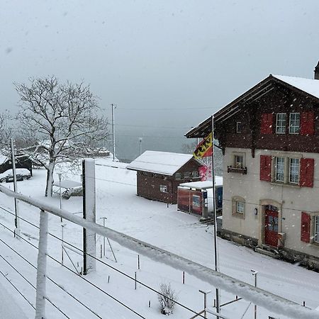Lake Facing Studio Niederried bei Interlaken Exterior photo
